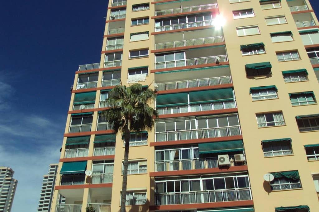 ベニドルムEdificio Alteanos Vアパートメント エクステリア 写真